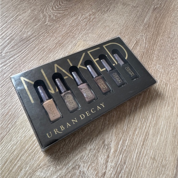 Urban Decay Naked nail color set - Picture 4 of 5